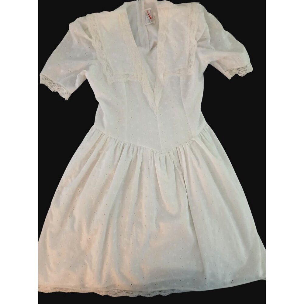 Vintage Britland Girls White Eyelet Lace Dress V Neck Size 14 Prairie Cottage - Picture 8 of 16